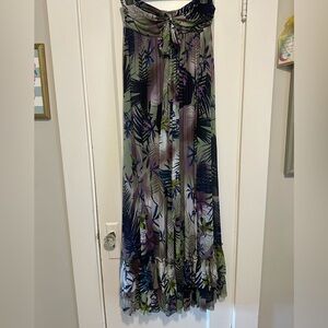 🔥Incredible Deal | Stunning Floral Maxi Dress | Strapless or Halter | size M